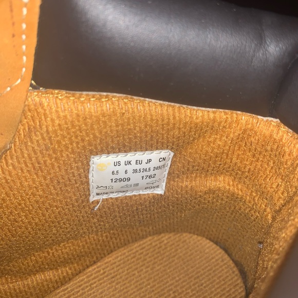 Timbs - Picture 6 of 6